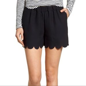 Madewell black scallop shorts